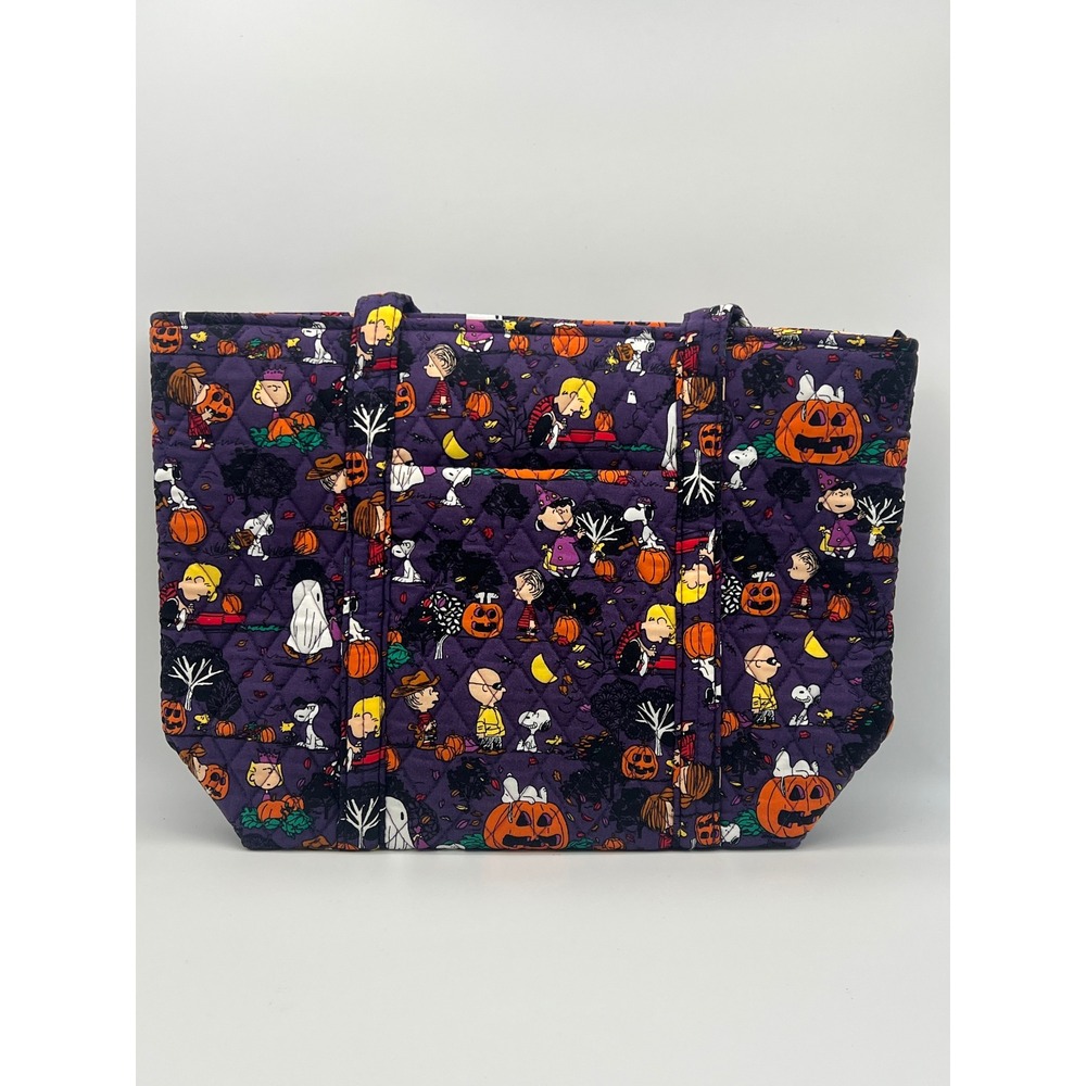 NWOT! VERA BRADLEY Peanuts Tote Medium Purple Halloween Snoopy Great Pumpkin Bag